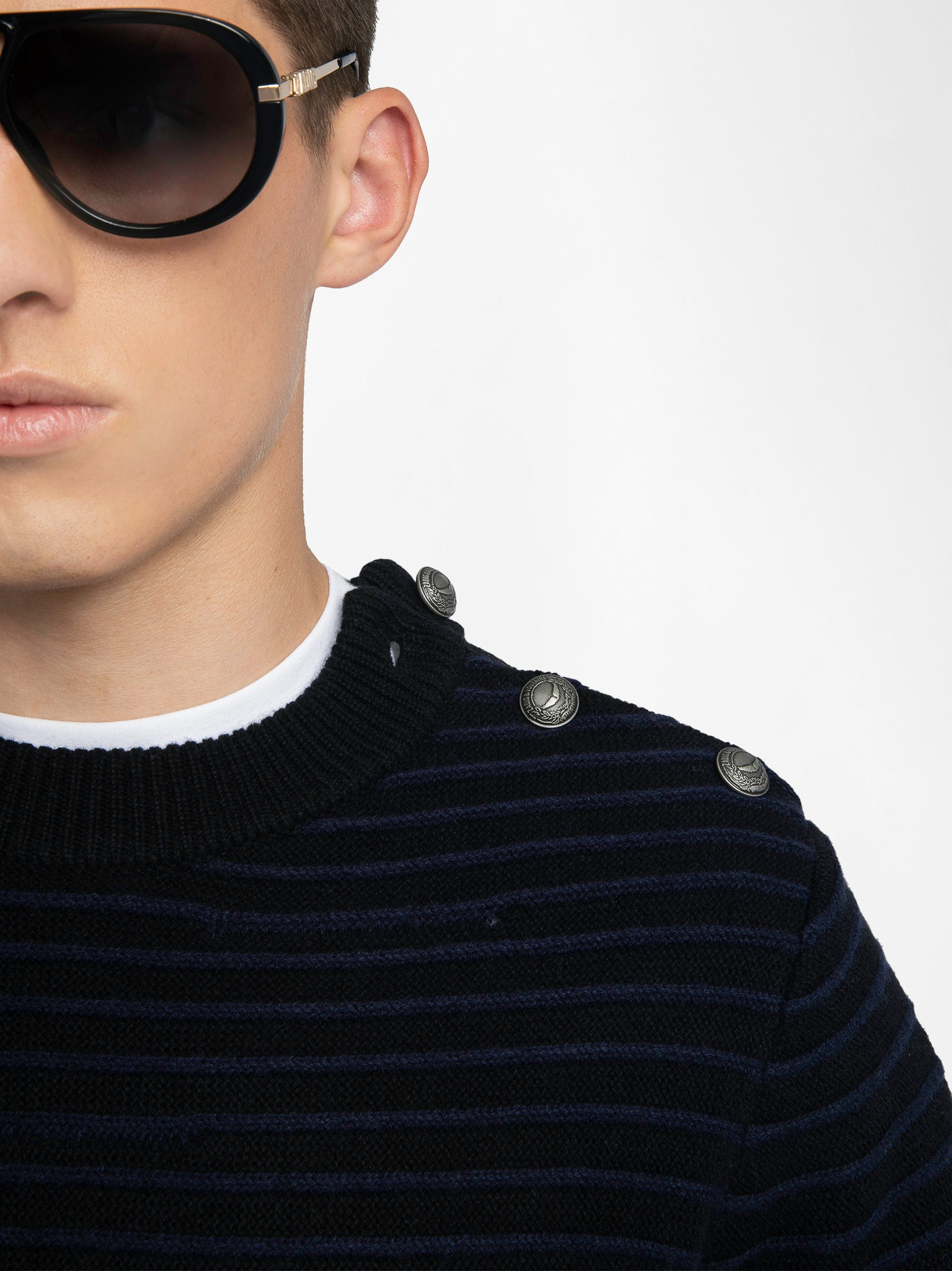 Spike Jumper - Striped jumper with round neck and buttons.